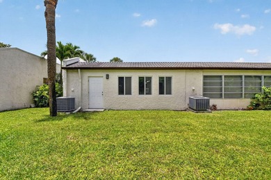 Discover easy Florida living in this beautifully updated 2BR/2BA - photo 35