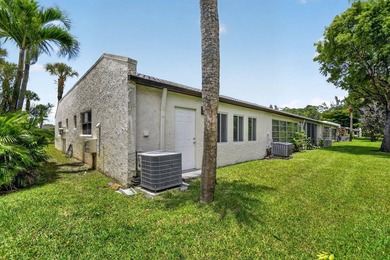 Discover easy Florida living in this beautifully updated 2BR/2BA - photo 36