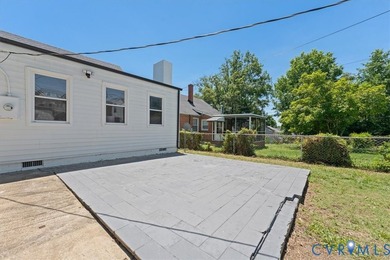 Nestled in the heart of Chimborazo Park, this stunning all-brick - photo 42