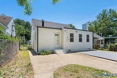 Nestled in the heart of Chimborazo Park, this stunning all-brick - photo 44