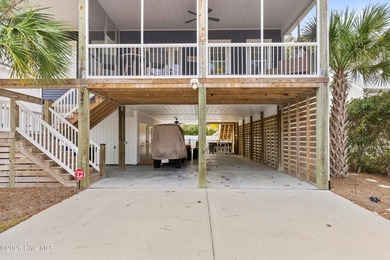 COASTAL CHARM and WATERWAY VIEWS!! This fully furnished beach