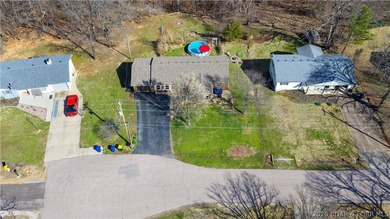 Welcome to your private retreat in the heart of Camdenton, where - photo 45
