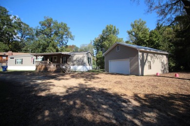 (private lake, pond, creek) Home For Sale in Sardis Mississippi