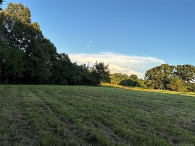 There are properties that offer land, and then there are - photo 27