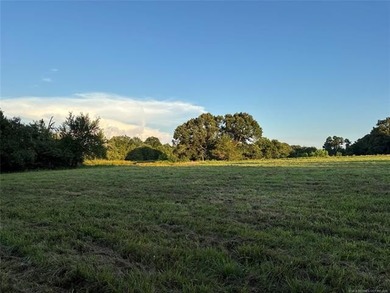 There are properties that offer land, and then there are - photo 29