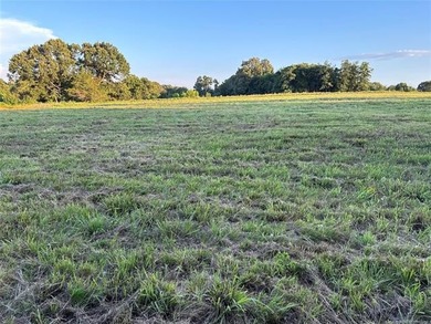 There are properties that offer land, and then there are - photo 30