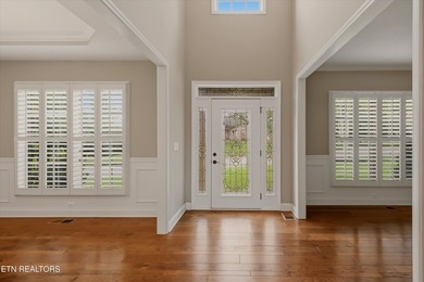 Elegant Family Home in Prestigious Farragut School zone - - photo 5