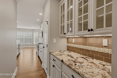 Elegant Family Home in Prestigious Farragut School zone - - photo 9
