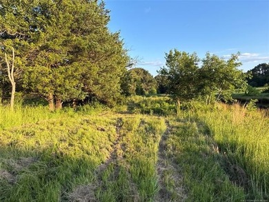 There are properties that offer land, and then there are - photo 39
