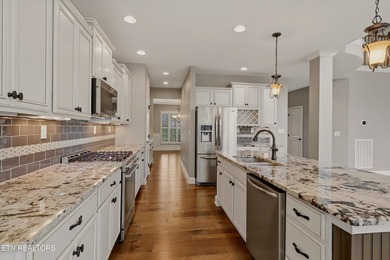 Elegant Family Home in Prestigious Farragut School zone - - photo 10