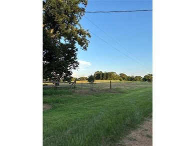 There are properties that offer land, and then there are - photo 48