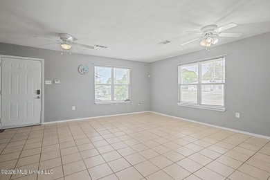 Don't miss out on this charming 3-bedroom, 1-bath home located - photo 2
