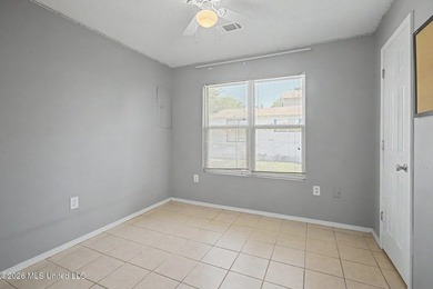 Don't miss out on this charming 3-bedroom, 1-bath home located - photo 9