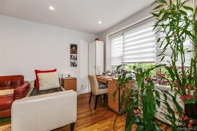 Newly Custom Renovated JR-4 Overlooking Wonderful Park-like - photo 6