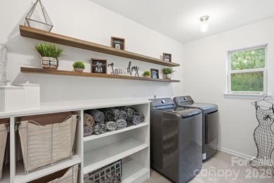 Experience a larger, more relaxed Lake Wylie lifestyle in this - photo 19