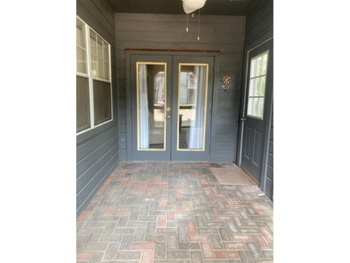Spacious ground-floor 2-bedroom, 2.5-bath corner unit with a - photo 23