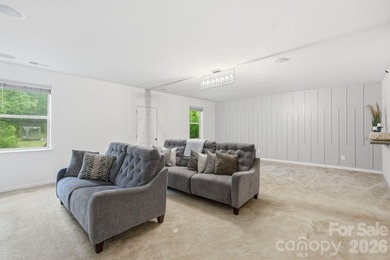 Experience a larger, more relaxed Lake Wylie lifestyle in this - photo 27