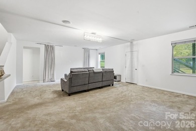 Experience a larger, more relaxed Lake Wylie lifestyle in this - photo 28