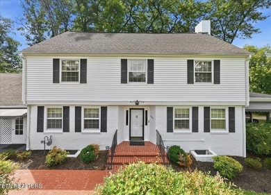 Step into a piece of Clinton's history at 607 S. Charles G - photo 4