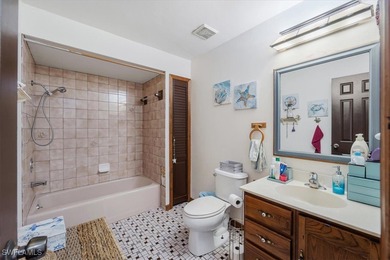 This is a potential Short Sale - AS-IS. This expansive 5-Bedroom - photo 11