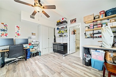 Welcome to this cozy and well-maintained home with great curb - photo 19