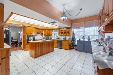 This is a potential Short Sale - AS-IS. This expansive 5-Bedroom - photo 24