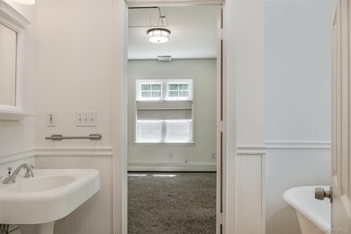 LOW TAXES!!! Welcome to this beautifully maintained 3-bedroom - photo 28