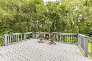 Welcome to this beautifully updated 3-bed, 1.5-bath home - photo 38