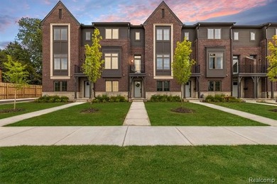 Lake Saint Clair Condo For Sale in Grosse Pointe Michigan