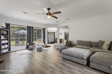 Wonderful Home on Prestigious Windance Golf Course! Enjoy golf - photo 8
