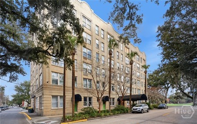 Tucked just steps from Forsyth Park, this 2 bed/2 bath condo