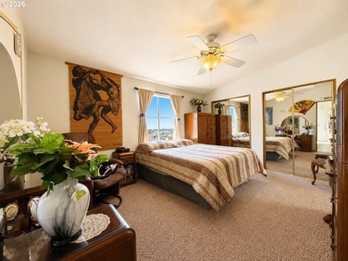 Enjoy coastal living in this well-maintained double-wide - photo 14