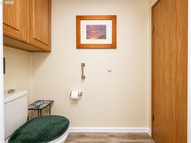 Enjoy coastal living in this well-maintained double-wide - photo 18
