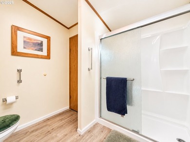 Enjoy coastal living in this well-maintained double-wide - photo 19
