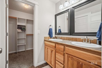Welcome to this beautifully maintained 3-bedroom, 2-bath - photo 24
