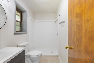 Looking for the perfect place to enjoy East Texas lake living? - photo 24