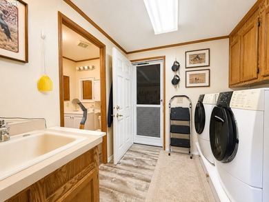 Enjoy coastal living in this well-maintained double-wide - photo 25