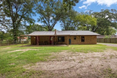 Looking for the perfect place to enjoy East Texas lake living? - photo 31