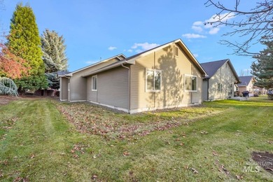 Welcome to this beautifully maintained 3-bedroom, 2-bath - photo 35
