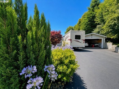 Enjoy coastal living in this well-maintained double-wide - photo 36