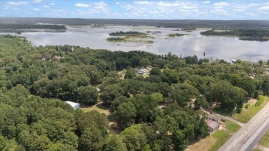 Looking for the perfect place to enjoy East Texas lake living? - photo 37