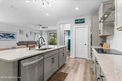 Welcome home to this beautifully designed 5-bedroom, 3.5-bath - photo 7