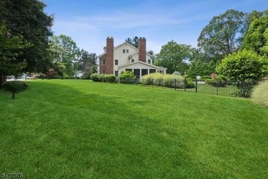 Nestled on a quiet Cul- de sac, this beautiful colonial home is - photo 50