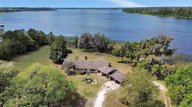 Lake Dias Home For Sale in DE Leon Springs Florida