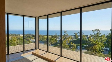 A Rare Malibu Park Estate Opportunity. Set across approximately - photo 3