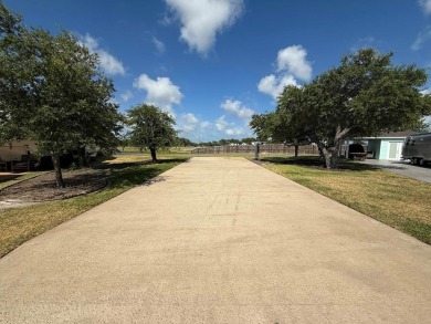 (private lake, pond, creek) Lot Sale Pending in Aransas Pass Texas
