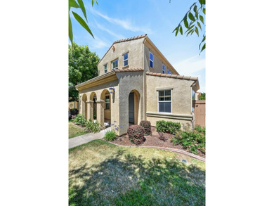 Welcome to this well-maintained home in Folsom's Parkway - photo 8