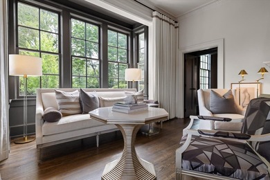 Tucked gracefully into the heart of Riverview, Oak Hill Estate - photo 17