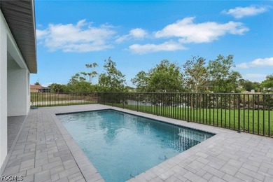 Welcome home! This stunning Hardwyn Signature model on a - photo 21