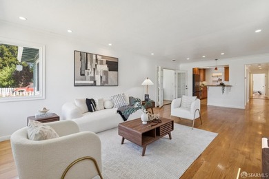 Welcome to this inviting 3-bedroom, 2-bathroom ranch-style home - photo 7